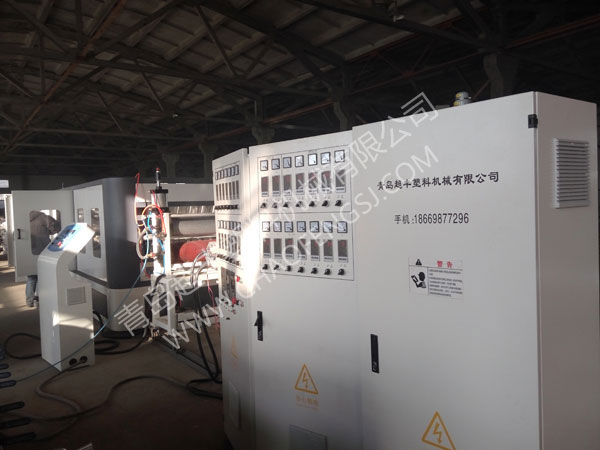 塑料琉璃瓦生產線_合成樹脂瓦設備【介紹_組成_參數_特性_用途】